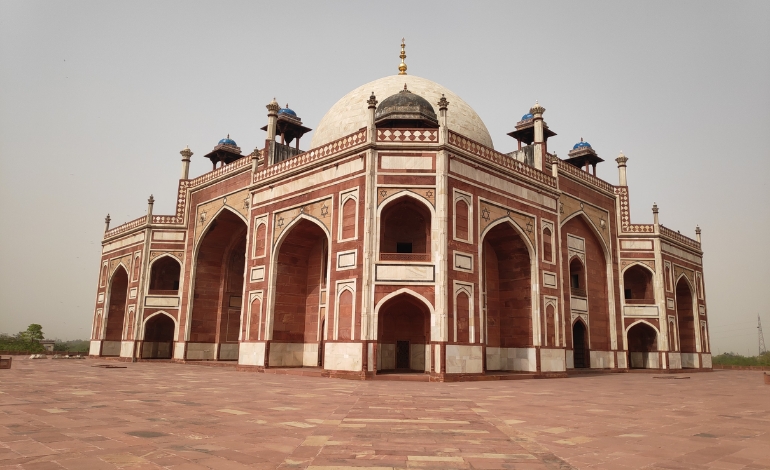 Exploring the Beauty and History of India’s Iconic Mosques